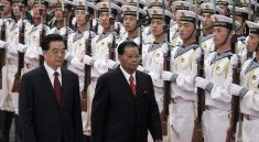 Quel est le rôle de la junte militaire birmane sur la politique du pays ?